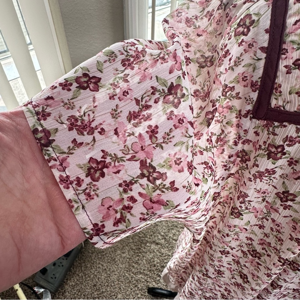 NWOT-Torrid Crinkle Chiffon Flutter Sleeve Boho Top - Picture 5 of 11